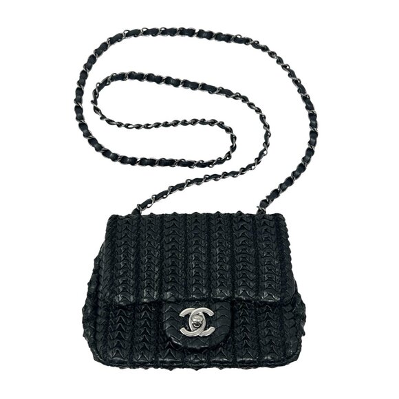 CHANEL CC Mark Logo Shoulder Bag Crossbody Turnlock Chain Leather Black [105803] - Picture 4 of 14